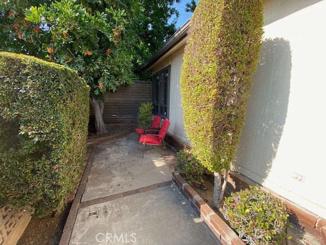 1241 Glen Lake Avenue, Brea CA: https://media.crmls.org/medias/eef2cce7-a2a3-4001-ad7f-e48e7f6737e8.jpg