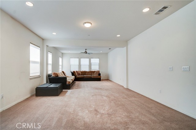 1855 W Willow Avenue, Anaheim CA: https://media.crmls.org/medias/eef2d9ec-d8b8-48a2-a7c5-fda4ae76d31c.jpg