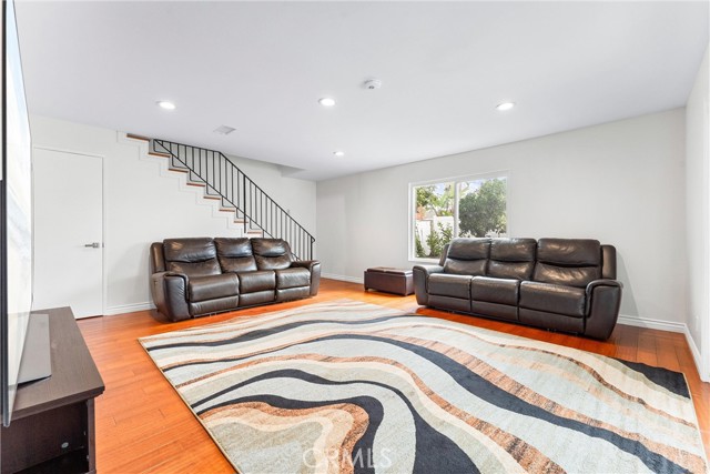 8042 SAN DIMAS, Buena Park CA: https://media.crmls.org/medias/eef36f9c-6651-4a2c-b42f-b7743bd2413a.jpg