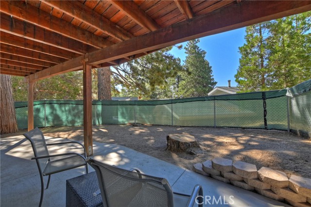 Detail Gallery Image 22 of 27 For 1930 Nob Hill Dr, Running Springs,  CA 92382 - 2 Beds | 1/1 Baths