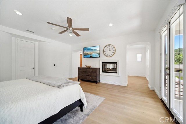 25422 Magnolia Lane, Stevenson Ranch CA: https://media.crmls.org/medias/eef50cec-90eb-41ea-9608-000e9cd86de7.jpg