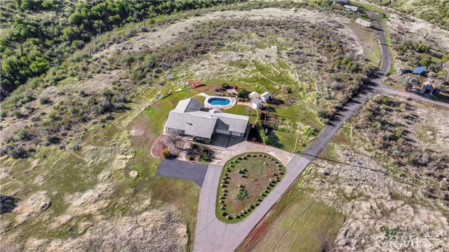 3070 Royal Meadow Lane, Paradise CA: https://media.crmls.org/medias/eef52f4d-2d20-4195-bd04-f44a2ebfb6d2.jpg