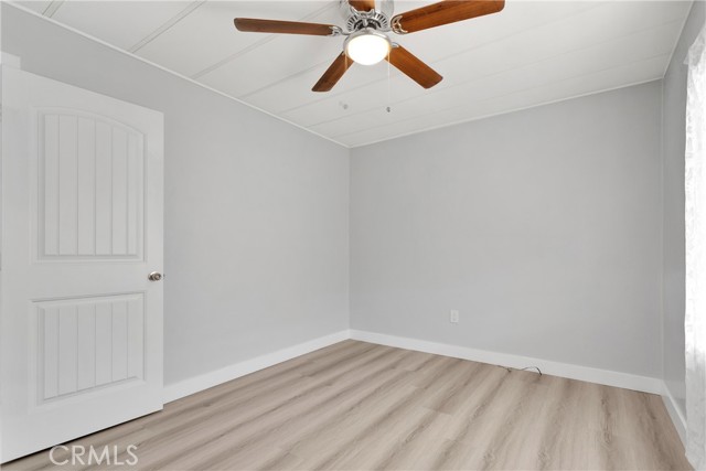 Detail Gallery Image 11 of 24 For 13878 Victoria Dr, Victorville,  CA 92395 - 3 Beds | 2 Baths