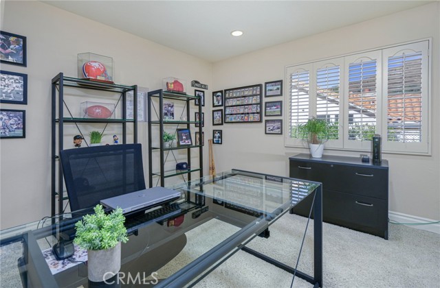 Detail Gallery Image 31 of 47 For 5555 Meadow Lake Ln, Yorba Linda,  CA 92887 - 3 Beds | 2/1 Baths