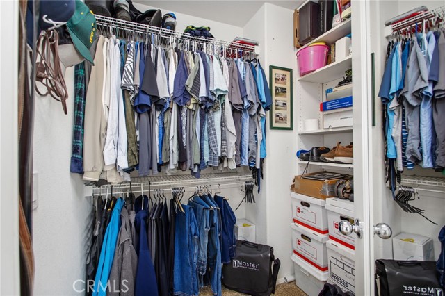 6347 Lyndsey Street, Eastvale CA: https://media.crmls.org/medias/eef86e1a-0257-49ee-b2c9-2e25cbdb064c.jpg