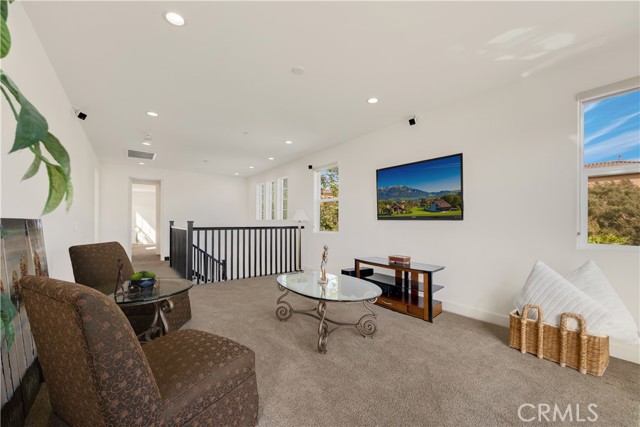 520 N Bardsdale Place, Brea CA: https://media.crmls.org/medias/eef8973d-5227-4262-b7c4-8acf3ae0f657.jpg