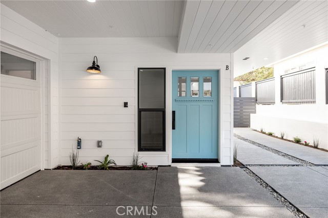 Fresh, Welcoming Entrance