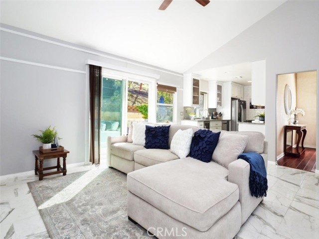 Detail Gallery Image 10 of 35 For 29422 Indian Valley Rd, Rolling Hills Estates,  CA 90275 - 4 Beds | 2/1 Baths