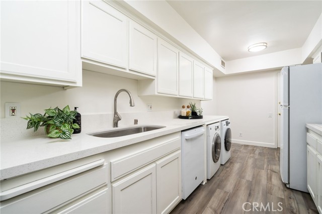 Detail Gallery Image 11 of 22 For 4915 Tyrone #115,  Sherman Oaks,  CA 91423 - 1 Beds | 1/1 Baths
