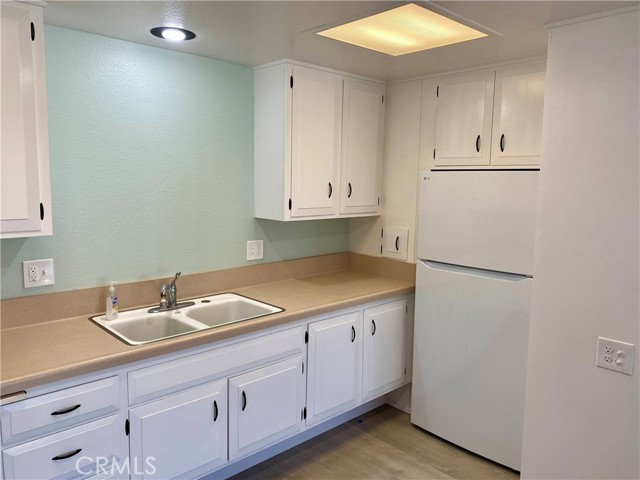 Detail Gallery Image 11 of 37 For 1681 Tam O'shanter Rd 10d M12, Seal Beach,  CA 90740 - 2 Beds | 1 Baths