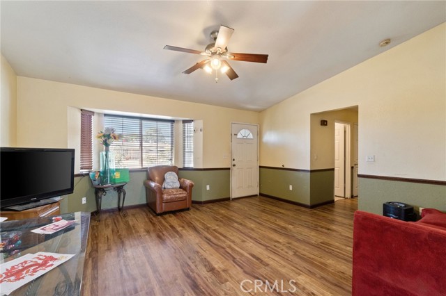 Detail Gallery Image 5 of 21 For 1451 Segovia Ct, Madera,  CA 93638 - 4 Beds | 2 Baths