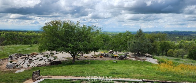 34310 Barn Owl Road, Raymond CA: https://media.crmls.org/medias/eefa6152-146a-4cc1-97f3-dbdfbbd731c6.jpg