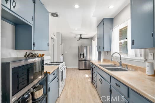 7839 Los Arboles Place, Riverside CA: https://media.crmls.org/medias/eefa9f46-c2ad-45e5-8bef-183e6f05804a.jpg