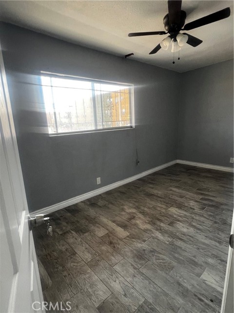 Detail Gallery Image 10 of 16 For 120 W 73rd, Los Angeles,  CA 90003 - 17 Beds | 7 Baths