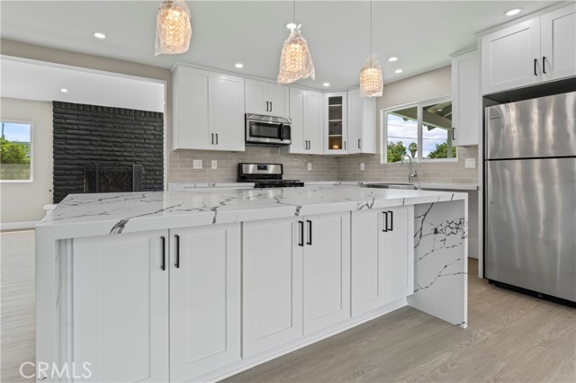Detail Gallery Image 17 of 33 For 817 S Plymouth Pl, Anaheim,  CA 92806 - 3 Beds | 2/1 Baths