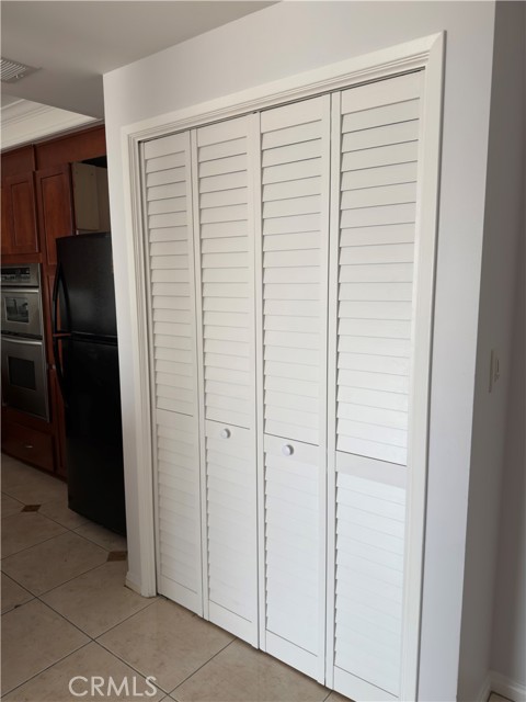 850 E Ocean Boulevard, Long Beach CA: https://media.crmls.org/medias/eefb6a60-146b-4ee2-b791-5baec0671300.jpg