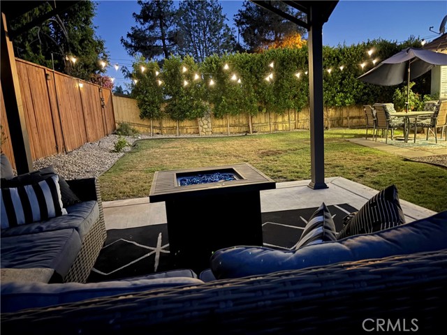 300 Barrington Circle, Redlands CA: https://media.crmls.org/medias/eefb7e8d-acad-4ec7-826c-25a5599423da.jpg