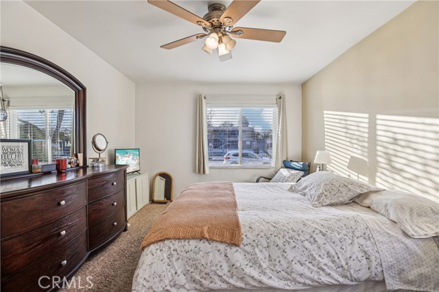 Image 18 of 42 For 3845 Hollypark