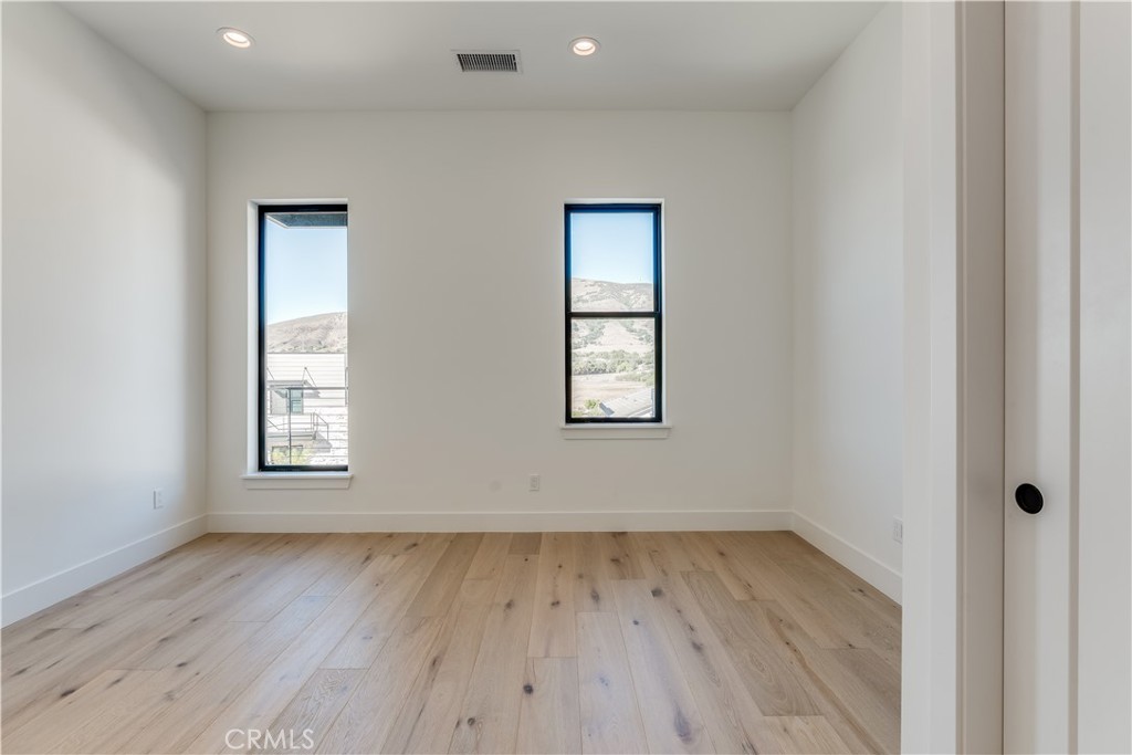 MLS #PI25058028 image #51