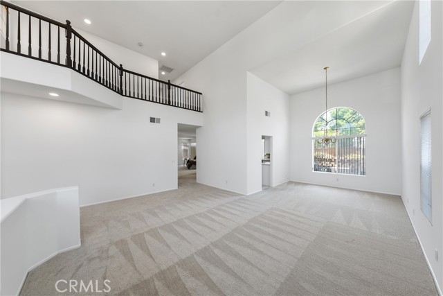 Image 9 of 40 For 39323 Corte Alisos