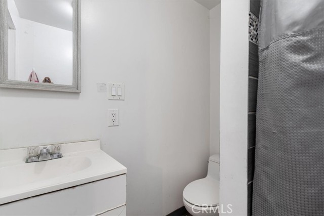 13273 Sunburst Street, Pacoima CA: https://media.crmls.org/medias/eeff0109-1522-484b-844d-1ba8bbe0e6f4.jpg