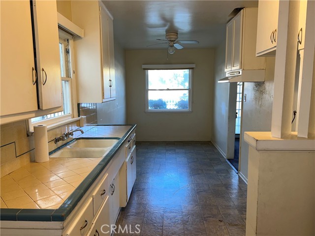 Detail Gallery Image 13 of 22 For 1223 W 23rd St, San Pedro,  CA 90731 - 3 Beds | 1 Baths