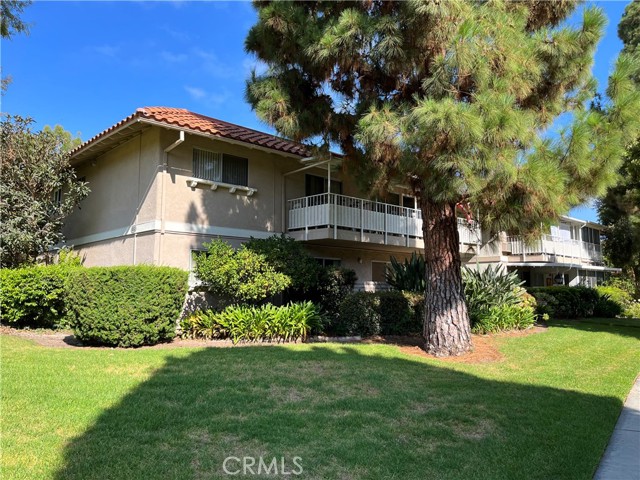 Detail Gallery Image 10 of 26 For 953 Avenida Carmel, Unit B, Laguna Woods,  CA 92637 - 2 Beds | 2 Baths