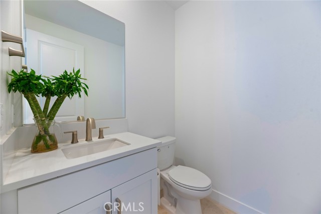 Detail Gallery Image 7 of 25 For 188 Merit, Irvine,  CA 92618 - 4 Beds | 3/1 Baths