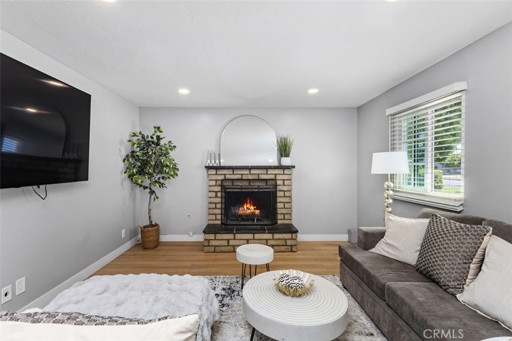123 E Wilson