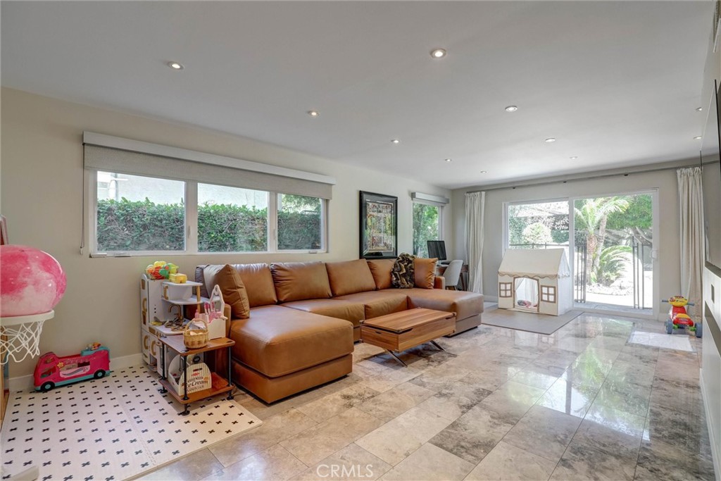 MLS #OC26150834 image #31