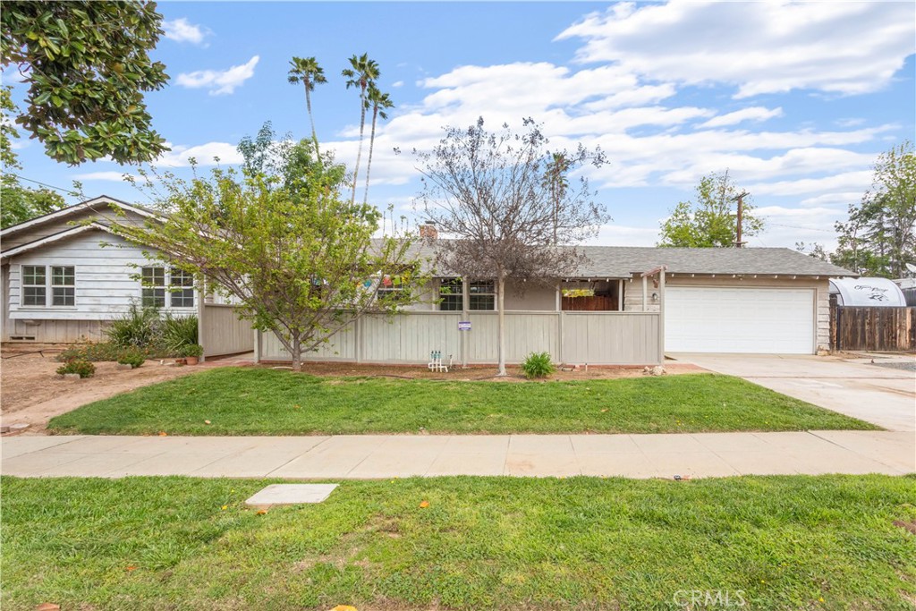 2597 Central Avenue, Riverside, CA 92506