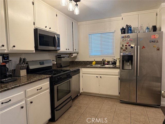 Detail Gallery Image 8 of 16 For 21203 Trumpet Dr #103,  Newhall,  CA 91321 - 2 Beds | 2 Baths