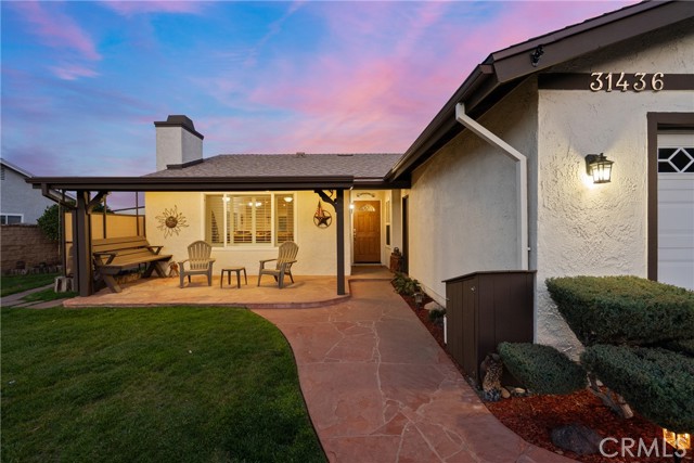 Detail Gallery Image 3 of 75 For 31436 Arrow Point, Castaic,  CA 91384 - 4 Beds | 2 Baths