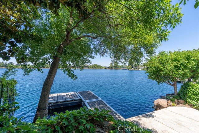 43 Edgewater Court, Chico CA: https://media.crmls.org/medias/ef03888b-cc1b-438e-a833-e913090e15a7.jpg