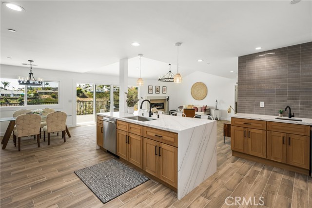 235 Via Ballena, San Clemente CA: https://media.crmls.org/medias/ef040b4f-a340-4dc7-b338-726b8cb77918.jpg