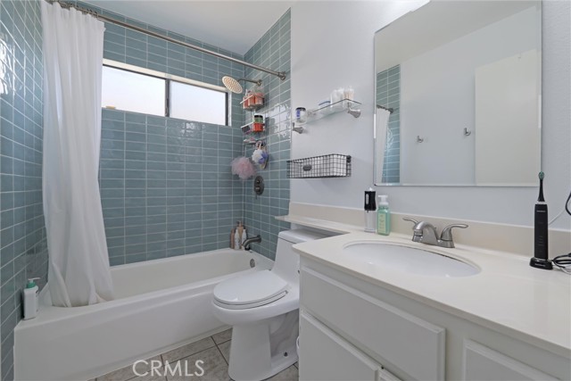 29124 Rangewood Road, Castaic CA: https://media.crmls.org/medias/ef0497f5-8392-42ec-b6e2-b998cb59fc78.jpg