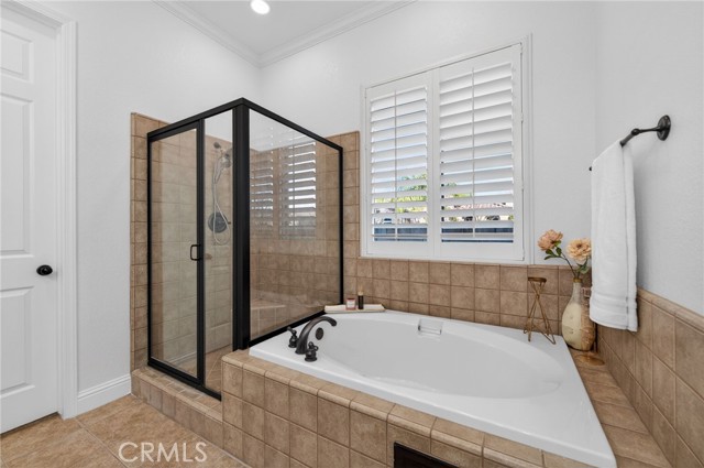 Detail Gallery Image 31 of 44 For 1563 E via Mirasol, Fresno,  CA 93730 - 4 Beds | 3 Baths