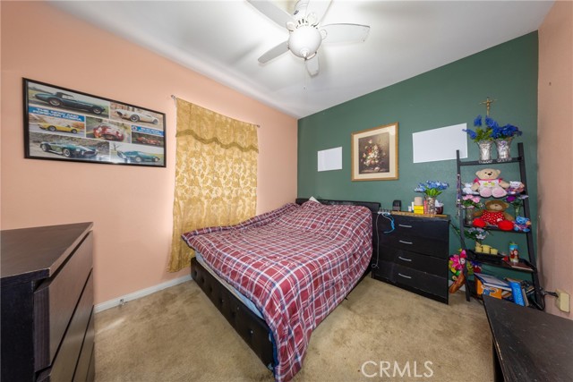 Detail Gallery Image 16 of 35 For 5537 Hartness Ct, Fontana,  CA 92336 - 4 Beds | 3/1 Baths