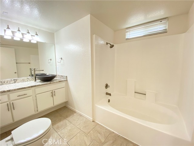 Image 8 for 399   Tava LN