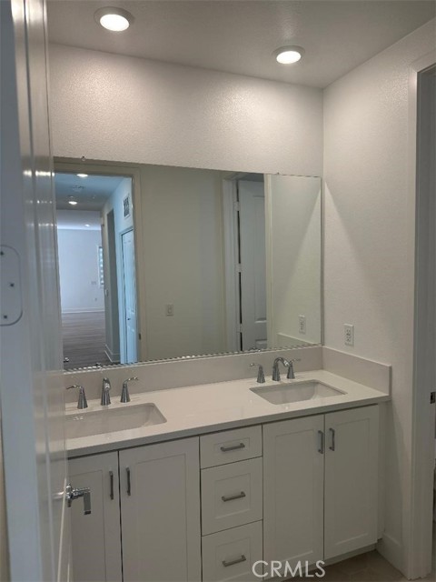 Detail Gallery Image 11 of 20 For 512 Neilson, Irvine,  CA 92618 - 3 Beds | 2 Baths