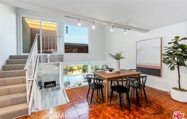 Detail Gallery Image 4 of 46 For 6400 Pacific #311,  Playa Del Rey,  CA 90293 - 2 Beds | 2 Baths