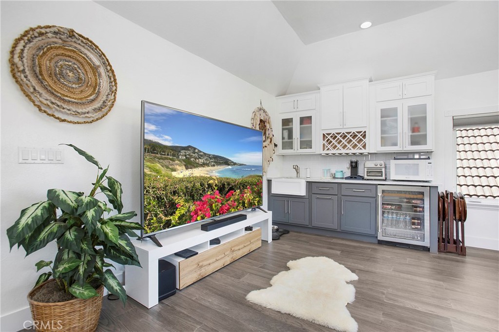 MLS #OC25163421 img 43