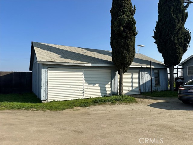 Detail Gallery Image 4 of 54 For 6540 Enos, Bakersfield,  CA 93314 - 5 Beds | 2 Baths