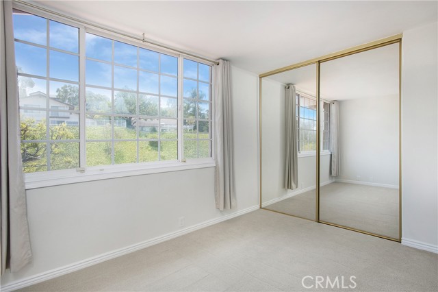 2220 Port Aberdeen Place, Newport Beach CA: https://media.crmls.org/medias/ef076e06-8d60-47b3-96e4-ea63cea5eaad.jpg