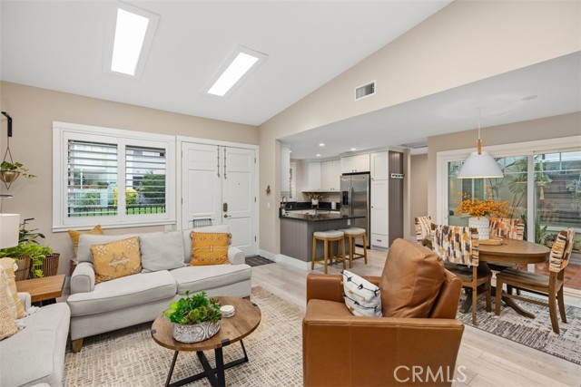 Detail Gallery Image 9 of 41 For 479 Calle Cadiz #G,  Laguna Woods,  CA 92637 - 2 Beds | 2 Baths