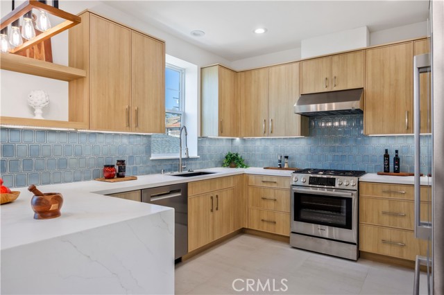 2420 Ives Lane, Redondo Beach, California 90278, 4 Bedrooms Bedrooms, ,3 BathroomsBathrooms,Residential,For Sale,Ives,SB25133825