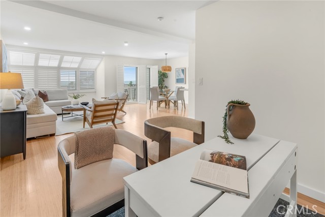 250 The Village, Redondo Beach, California 90277, 1 Bedroom Bedrooms, 0 ,1 BathroomBathrooms,Residential,For Sale,The Village,0,PW26152593