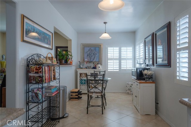 Detail Gallery Image 9 of 43 For 3815 Welland Ave, Los Angeles,  CA 90008 - 3 Beds | 3 Baths