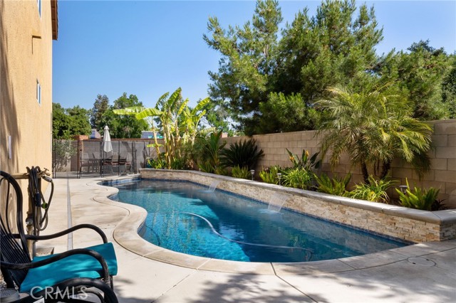 12200 White Rapids Way, Bakersfield CA: https://media.crmls.org/medias/ef0c0152-94e8-44ae-a986-25d8a2b2c96e.jpg