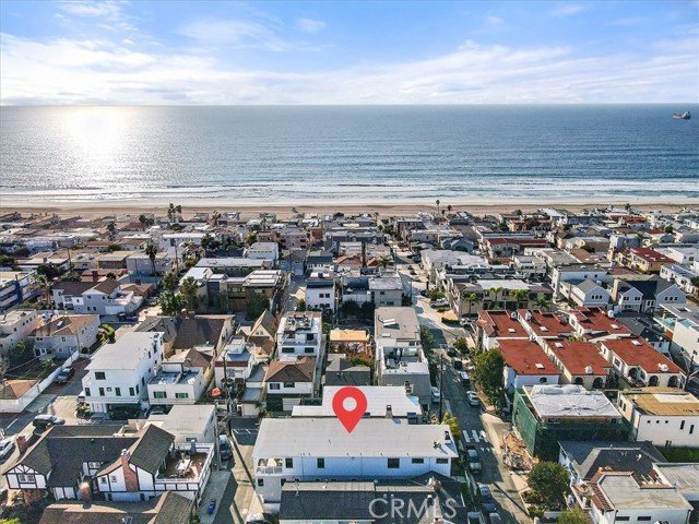 420 31st Street, Manhattan Beach, California 90266, 5 Bedrooms Bedrooms, ,1 BathroomBathrooms,Residential,Sold,31st,PV22019305